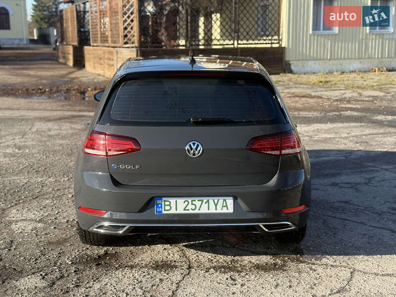 Хэтчбек Volkswagen e-Golf 2017 в Пирятине