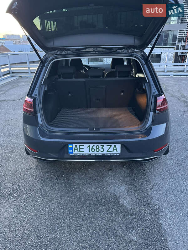 Хэтчбек Volkswagen e-Golf 2020 в Днепре