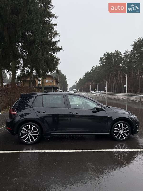 Хэтчбек Volkswagen e-Golf 2019 в Дубно