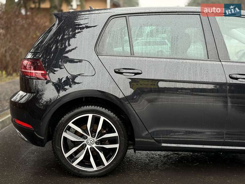 Хэтчбек Volkswagen e-Golf 2019 в Дубно