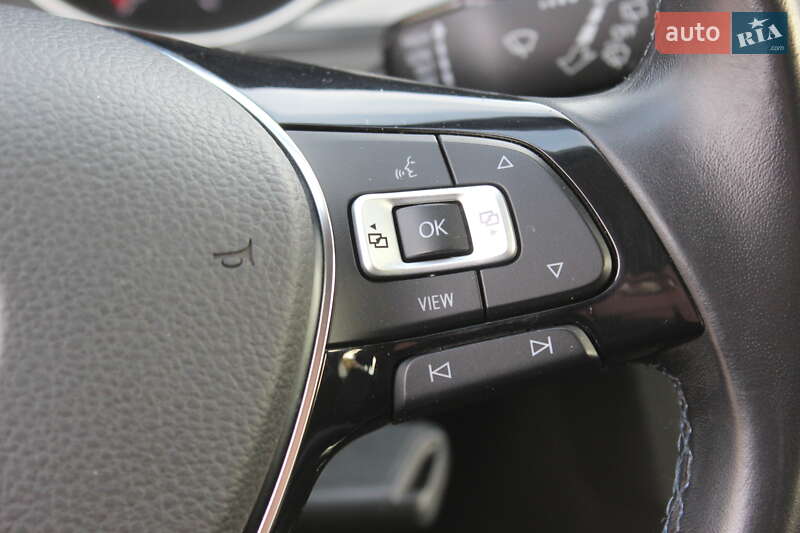 Хэтчбек Volkswagen e-Golf 2020 в Днепре