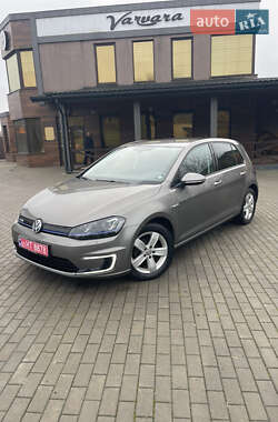 Хэтчбек Volkswagen e-Golf 2016 в Ровно