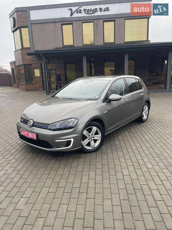 Volkswagen e-Golf 2016