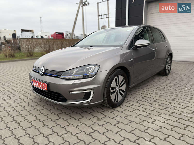 Volkswagen e-Golf 2015