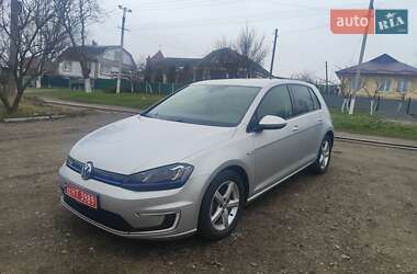 Хэтчбек Volkswagen e-Golf 2015 в Каменец-Подольском