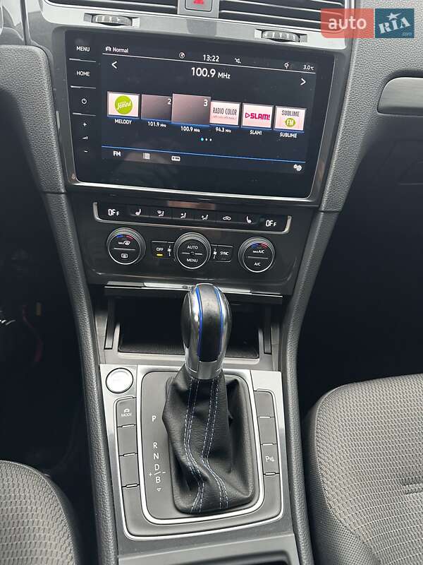 Хетчбек Volkswagen e-Golf 2018 в Мукачевому