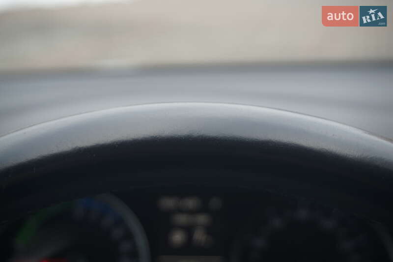 Хэтчбек Volkswagen e-Golf 2015 в Самборе