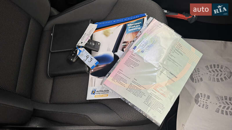 Хэтчбек Volkswagen e-Golf 2021 в Сваляве