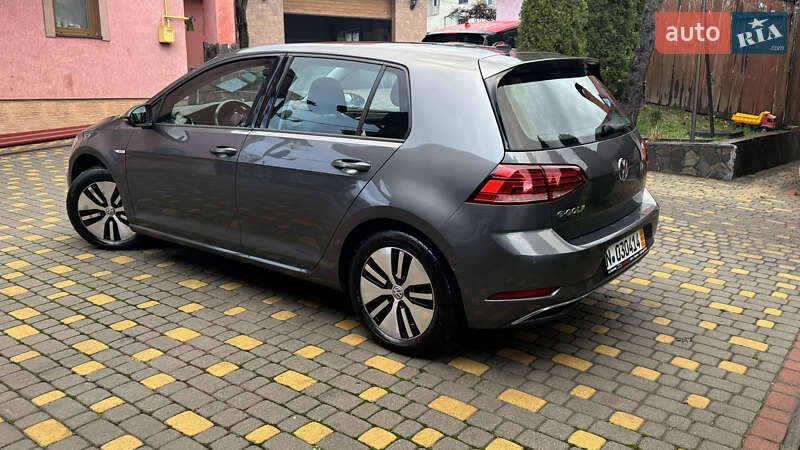 Хэтчбек Volkswagen e-Golf 2021 в Сваляве