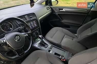 Хэтчбек Volkswagen e-Golf 2017 в Житомире