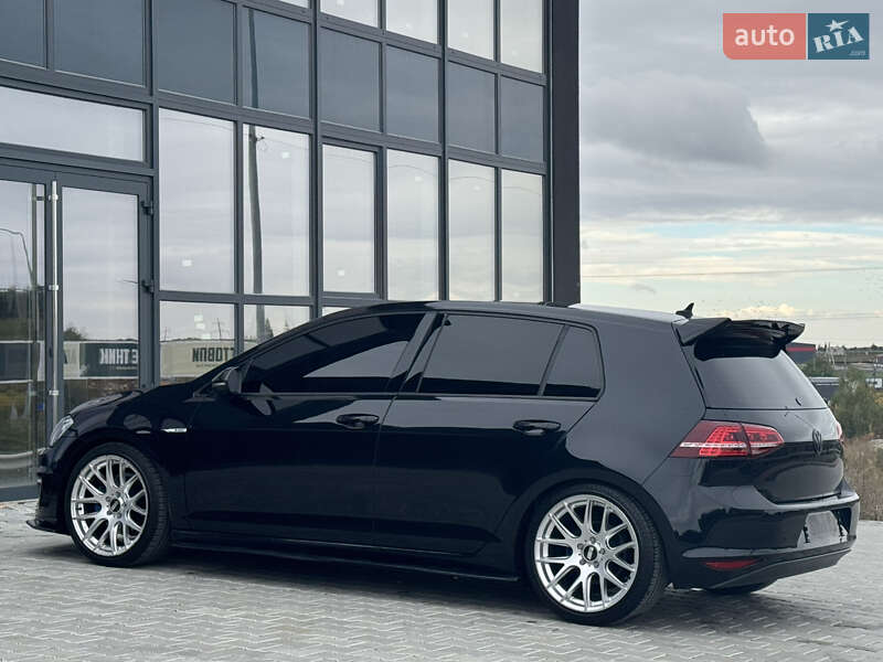 Хэтчбек Volkswagen e-Golf 2015 в Тернополе фото 22 Хэтчбек Volkswagen e-Golf 2015 в Тернополе