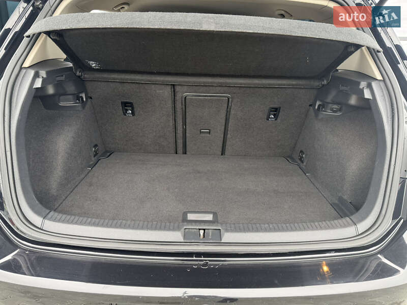 Хэтчбек Volkswagen e-Golf 2015 в Тернополе фото 73 Хэтчбек Volkswagen e-Golf 2015 в Тернополе