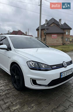 Хэтчбек Volkswagen e-Golf 2014 в Черновцах