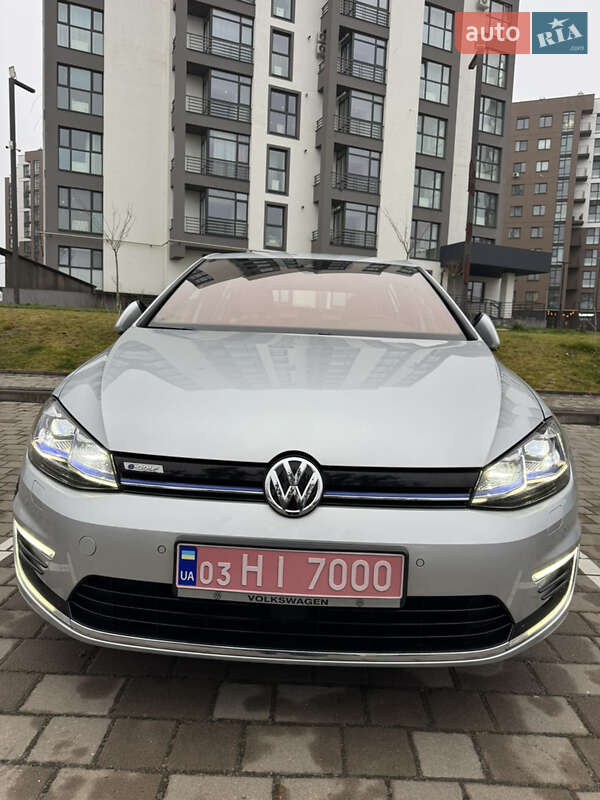 Хэтчбек Volkswagen e-Golf 2019 в Луцке