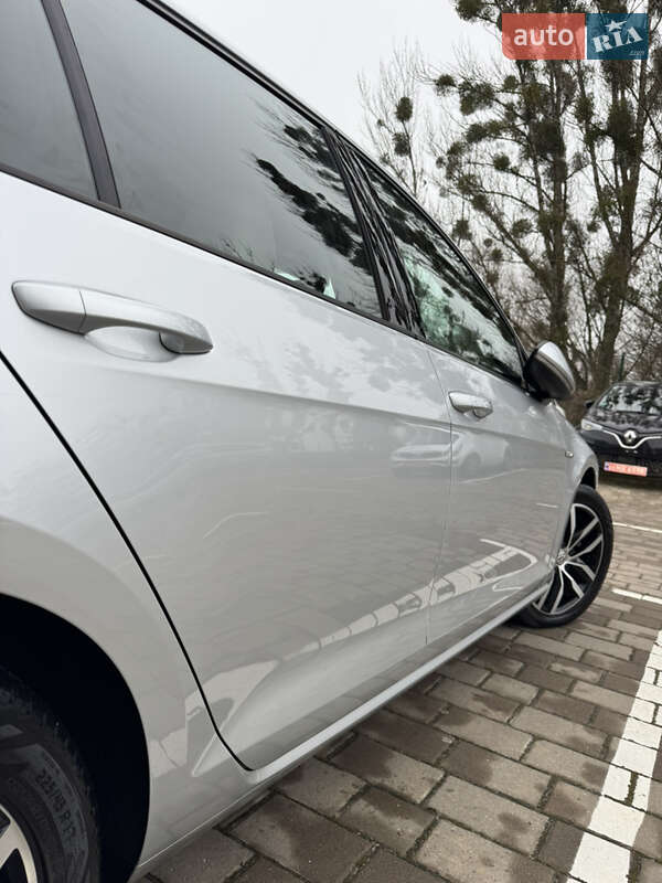 Хэтчбек Volkswagen e-Golf 2019 в Луцке