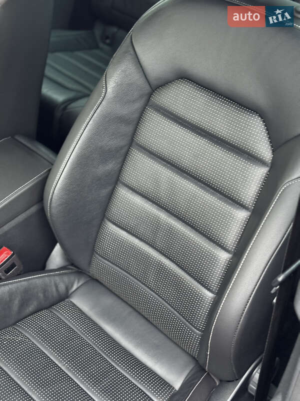 Хэтчбек Volkswagen e-Golf 2019 в Дрогобыче