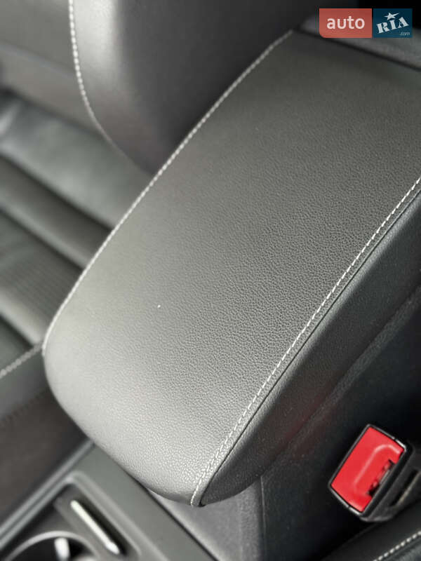 Хэтчбек Volkswagen e-Golf 2019 в Дрогобыче