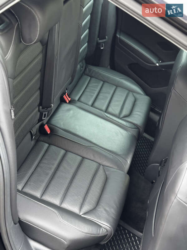 Хэтчбек Volkswagen e-Golf 2019 в Дрогобыче