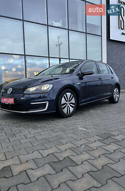 Хетчбек Volkswagen e-Golf 2015 в Хусті