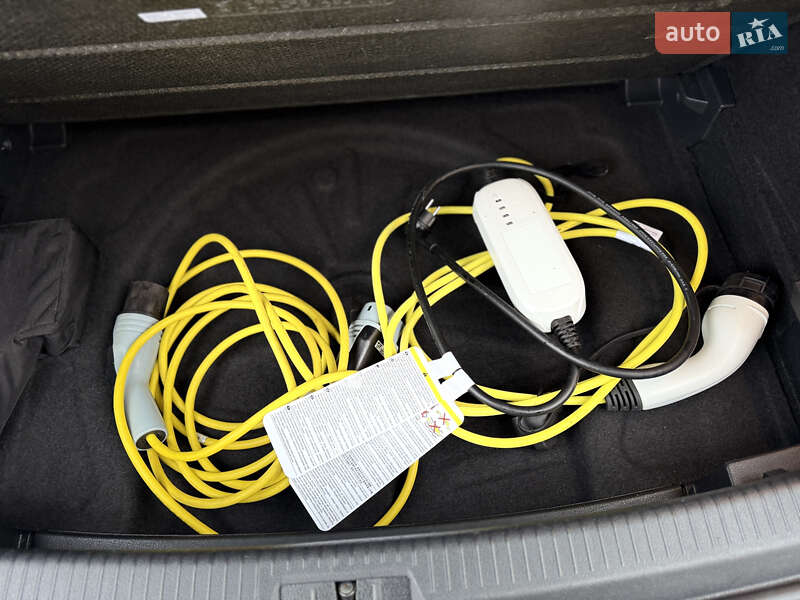 Хэтчбек Volkswagen e-Golf 2019 в Ровно