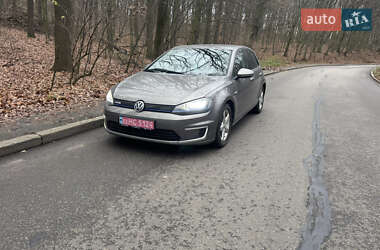Хэтчбек Volkswagen e-Golf 2014 в Киеве