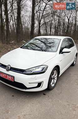 Хетчбек Volkswagen e-Golf 2017 в Луцьку