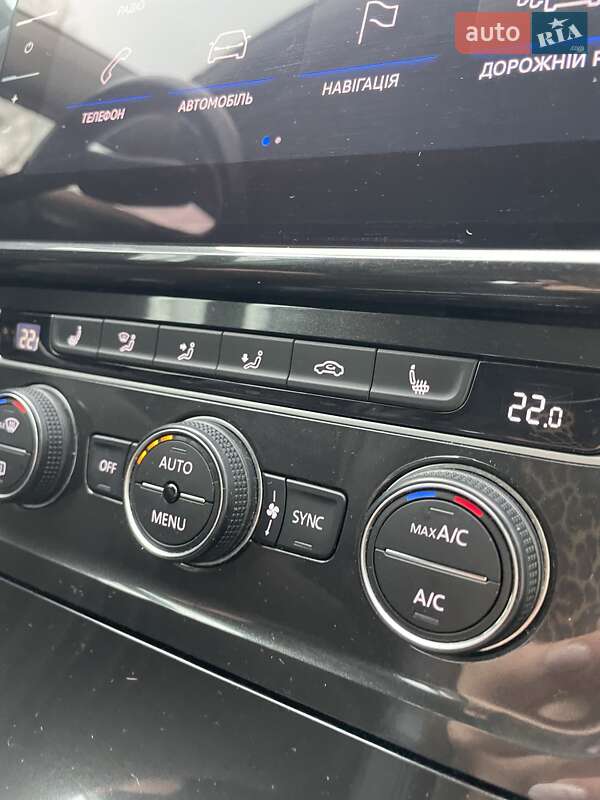 Хэтчбек Volkswagen e-Golf 2017 в Луцке фото 36 Хэтчбек Volkswagen e-Golf 2017 в Луцке