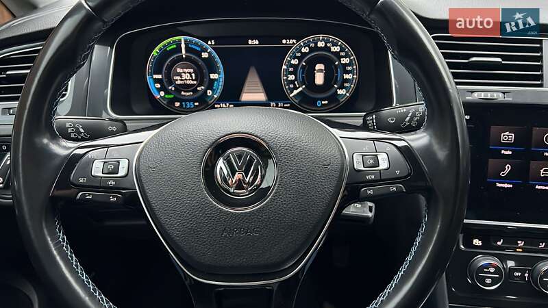 Хетчбек Volkswagen e-Golf 2020 в Києві