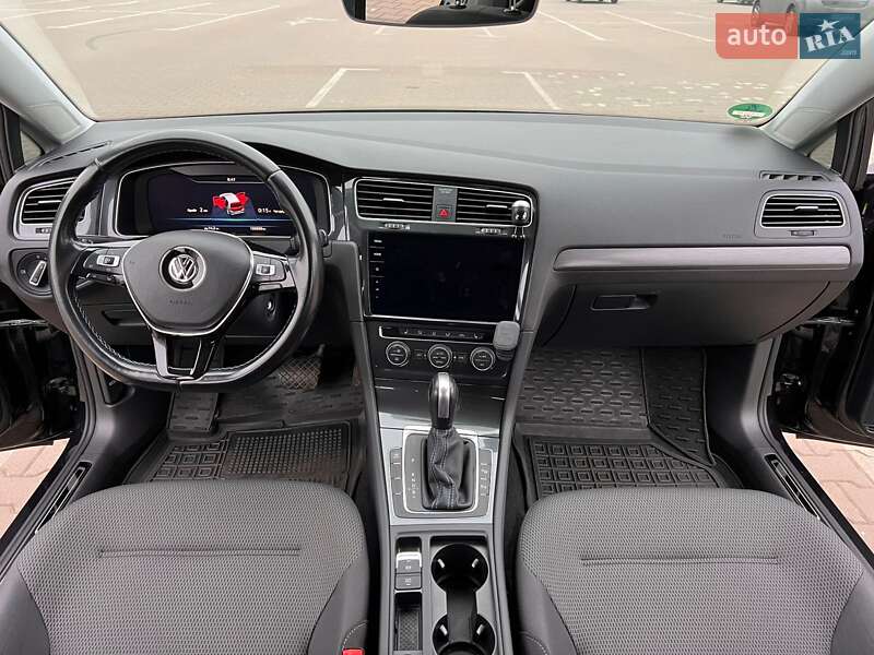 Хетчбек Volkswagen e-Golf 2020 в Києві