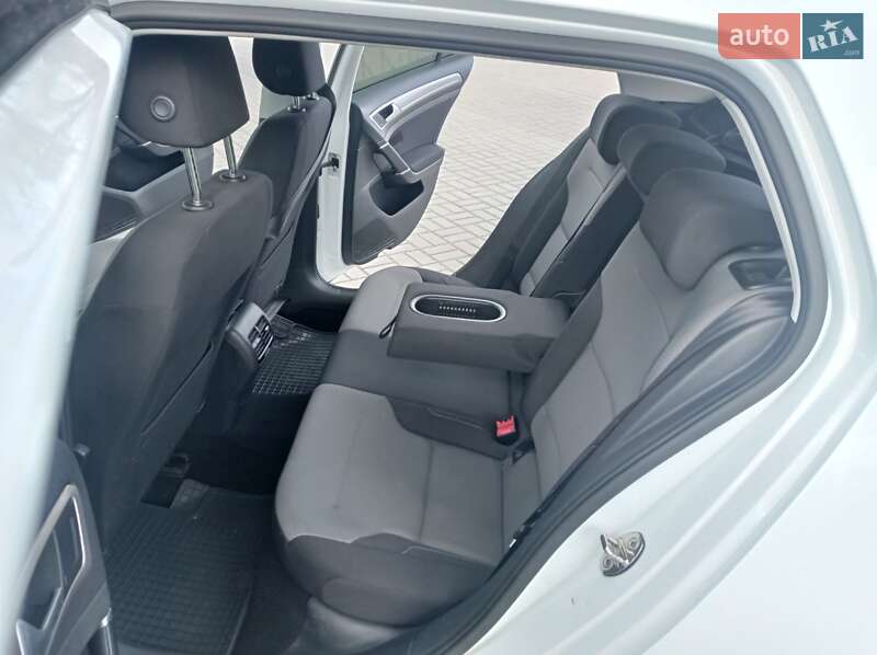 Хетчбек Volkswagen e-Golf 2014 в Житомирі