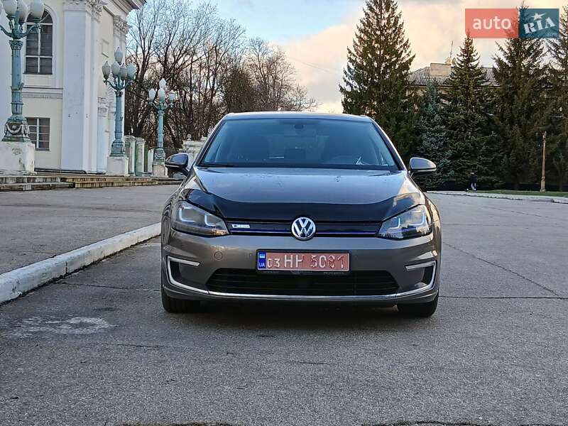 Хэтчбек Volkswagen e-Golf 2015 в Желтых Водах