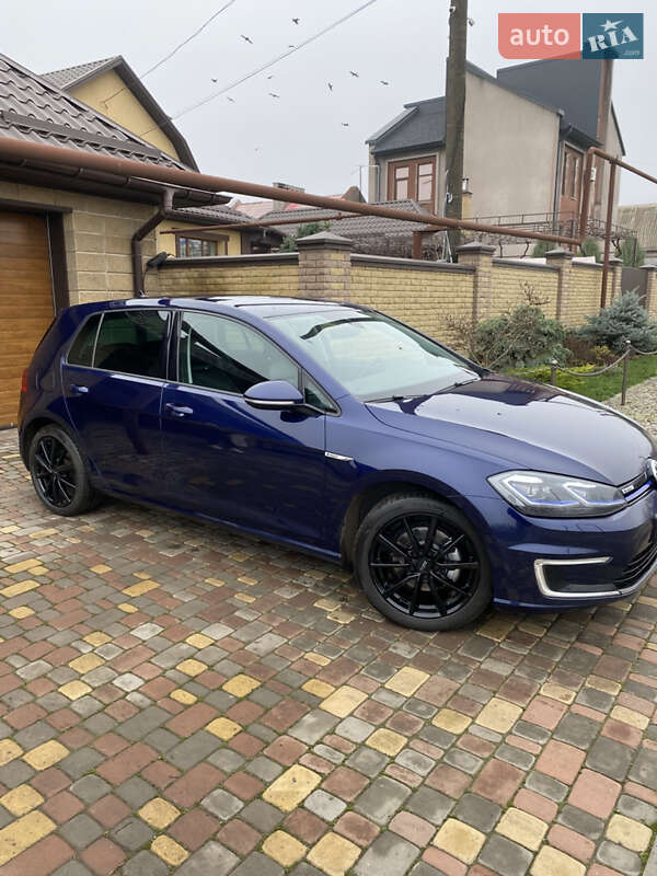 Хетчбек Volkswagen e-Golf 2018 в Кривому Розі