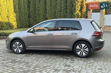 Хетчбек Volkswagen e-Golf 2015 в Рівному