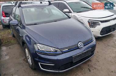 Хэтчбек Volkswagen e-Golf 2015 в Днепре