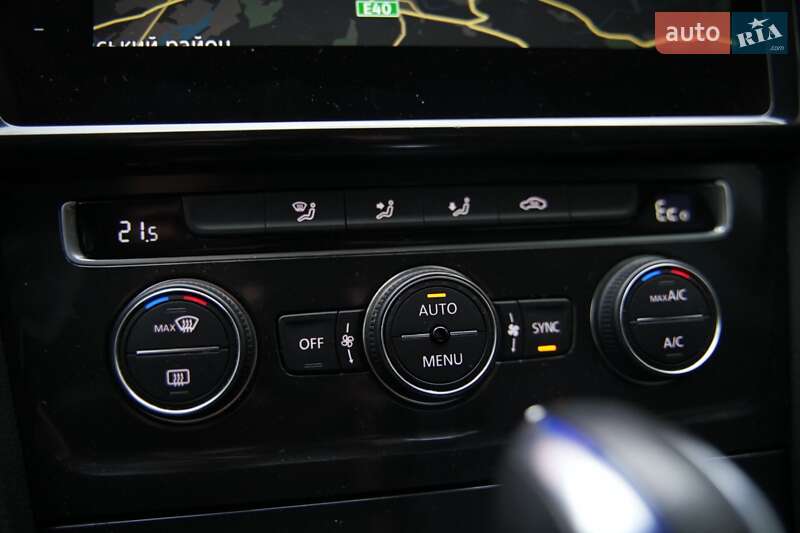 Хэтчбек Volkswagen e-Golf 2017 в Дубно