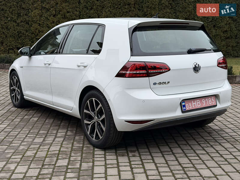 Хетчбек Volkswagen e-Golf 2015 в Рівному