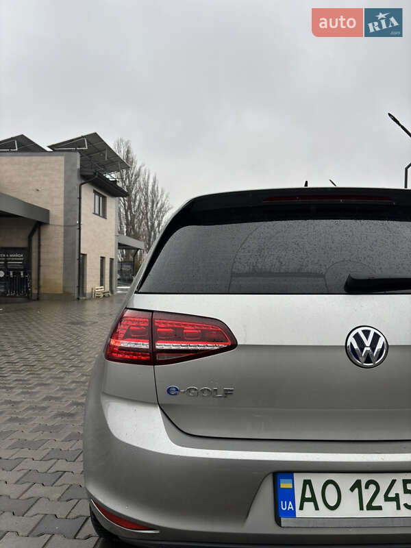 Хетчбек Volkswagen e-Golf 2015 в Іршаві фото 6 Хетчбек Volkswagen e-Golf 2015 в Іршаві