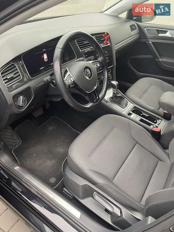Хетчбек Volkswagen e-Golf 2019 в Хмельницькому