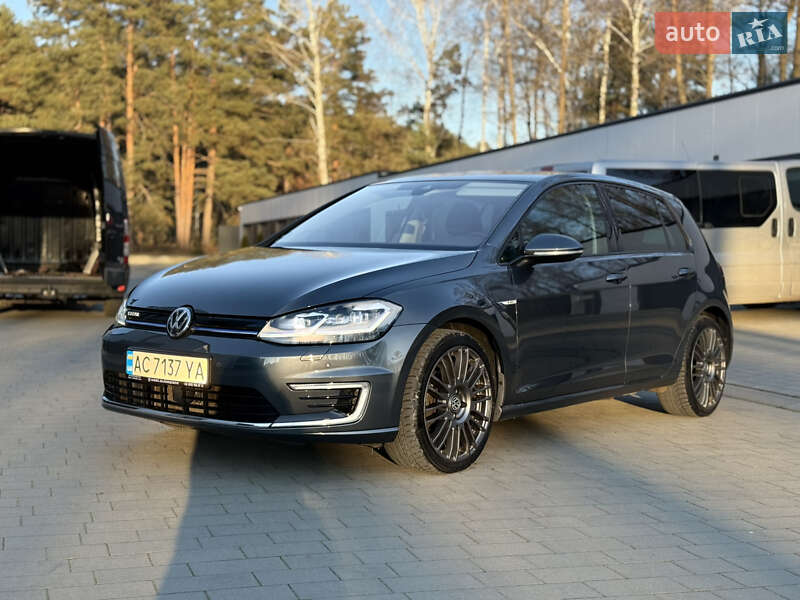 Хэтчбек Volkswagen e-Golf 2018 в Ковеле