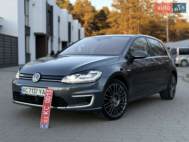 Хэтчбек Volkswagen e-Golf 2018 в Ковеле