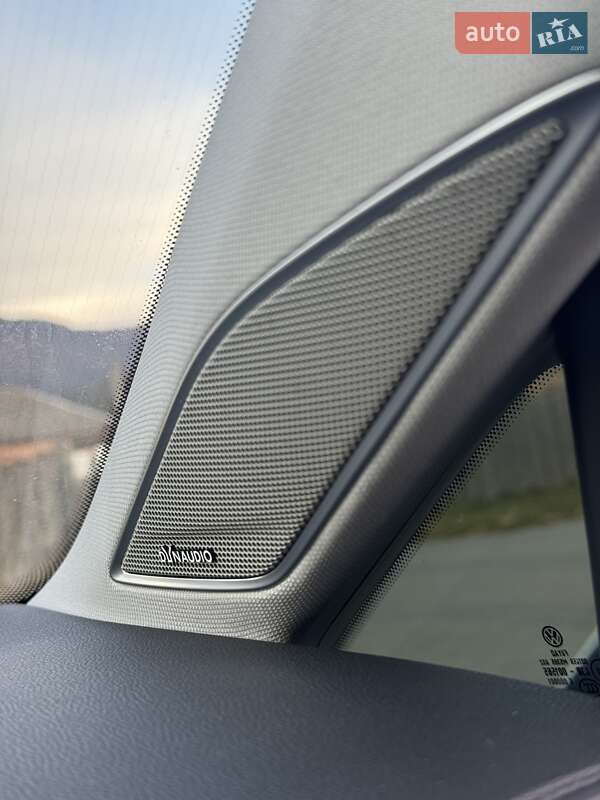 Хэтчбек Volkswagen e-Golf 2020 в Мукачево фото 28 Хэтчбек Volkswagen e-Golf 2020 в Мукачево