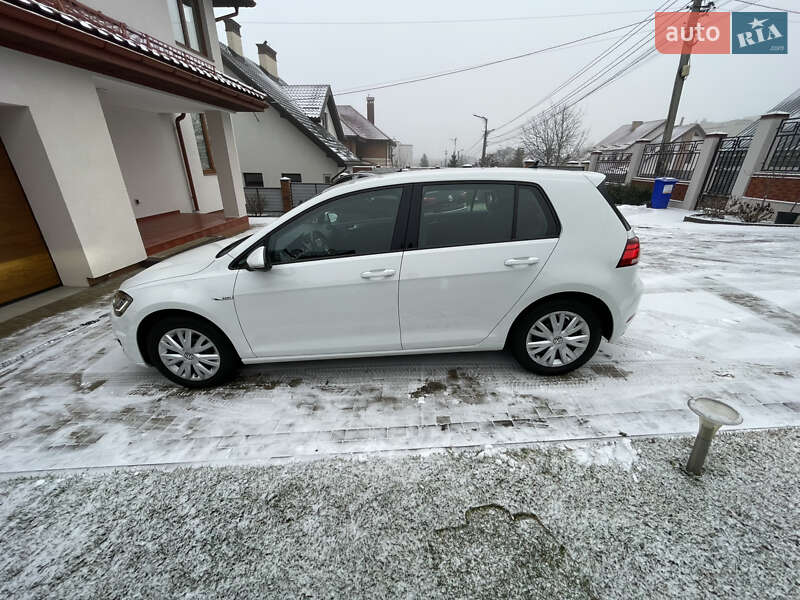 Хэтчбек Volkswagen e-Golf 2020 в Львове