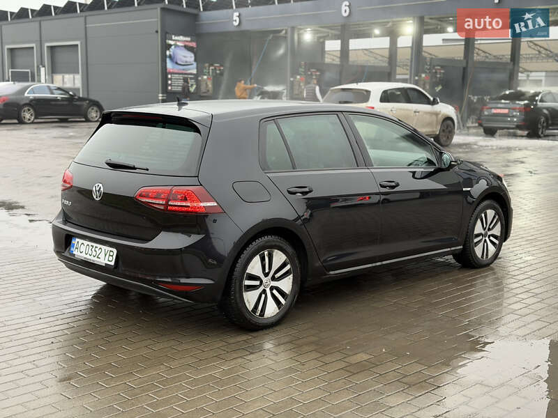 Хетчбек Volkswagen e-Golf 2015 в Луцьку