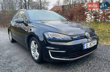 Хетчбек Volkswagen e-Golf 2016 в Києві