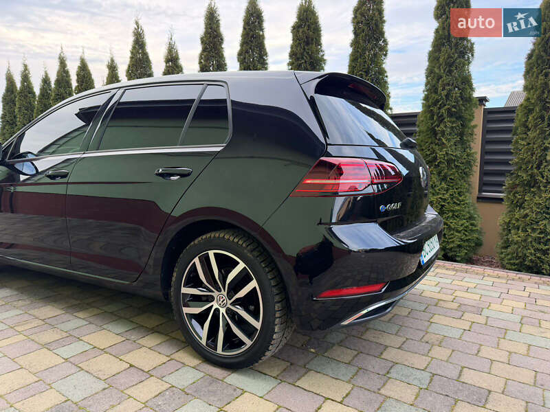 Хэтчбек Volkswagen e-Golf 2019 в Львове