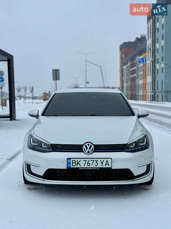 Volkswagen e-Golf 2016