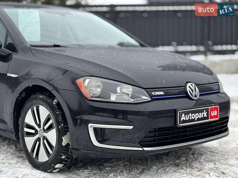 Хэтчбек Volkswagen e-Golf 2016 в Киеве