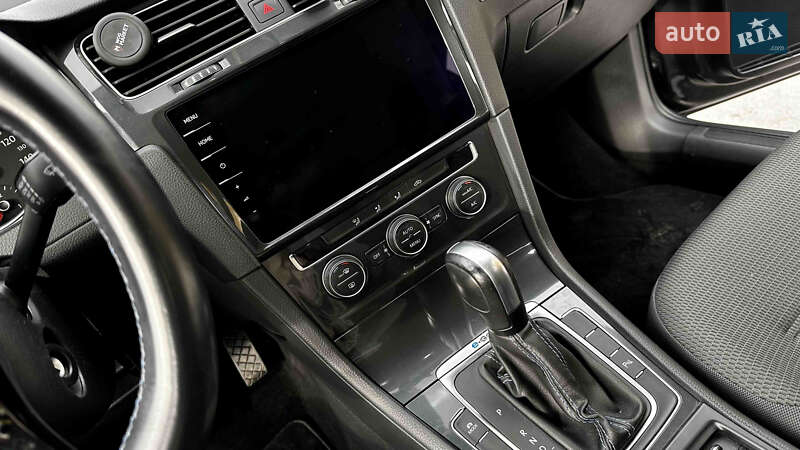 Хетчбек Volkswagen e-Golf 2020 в Хмельницькому