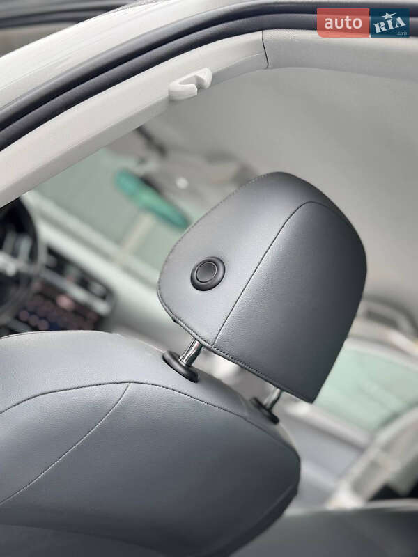 Хэтчбек Volkswagen e-Golf 2017 в Трускавце