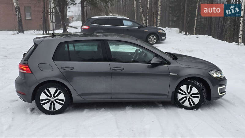 Хетчбек Volkswagen e-Golf 2017 в Кам'янець-Подільському